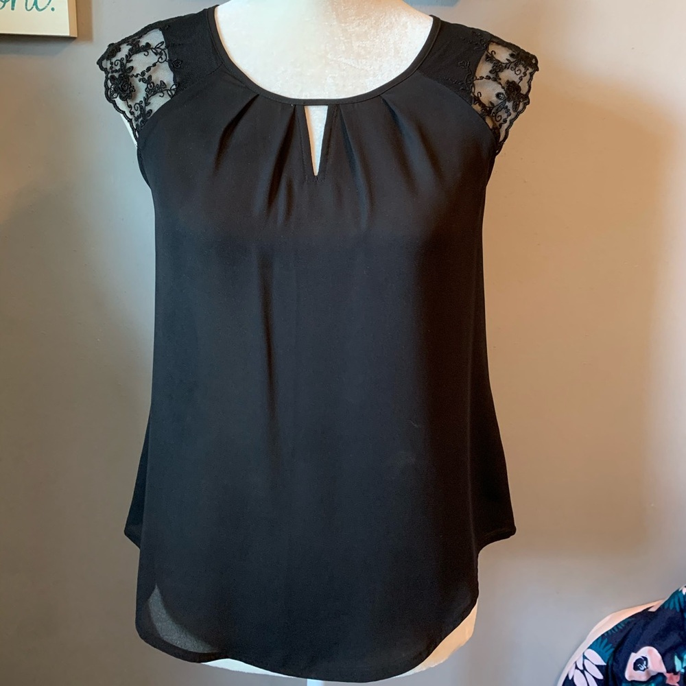 Black short sleeve top